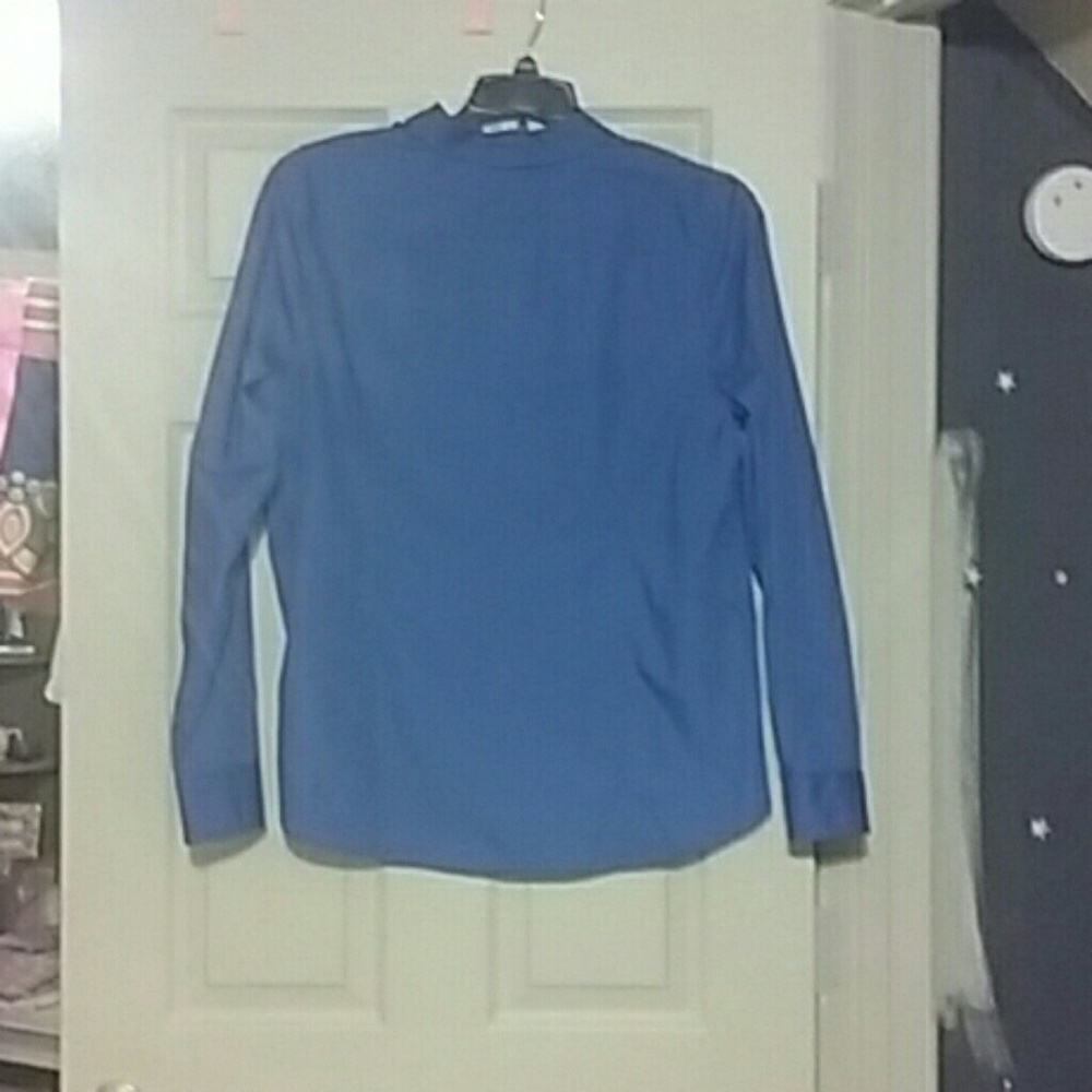 Shirt - Picture 2 of 3